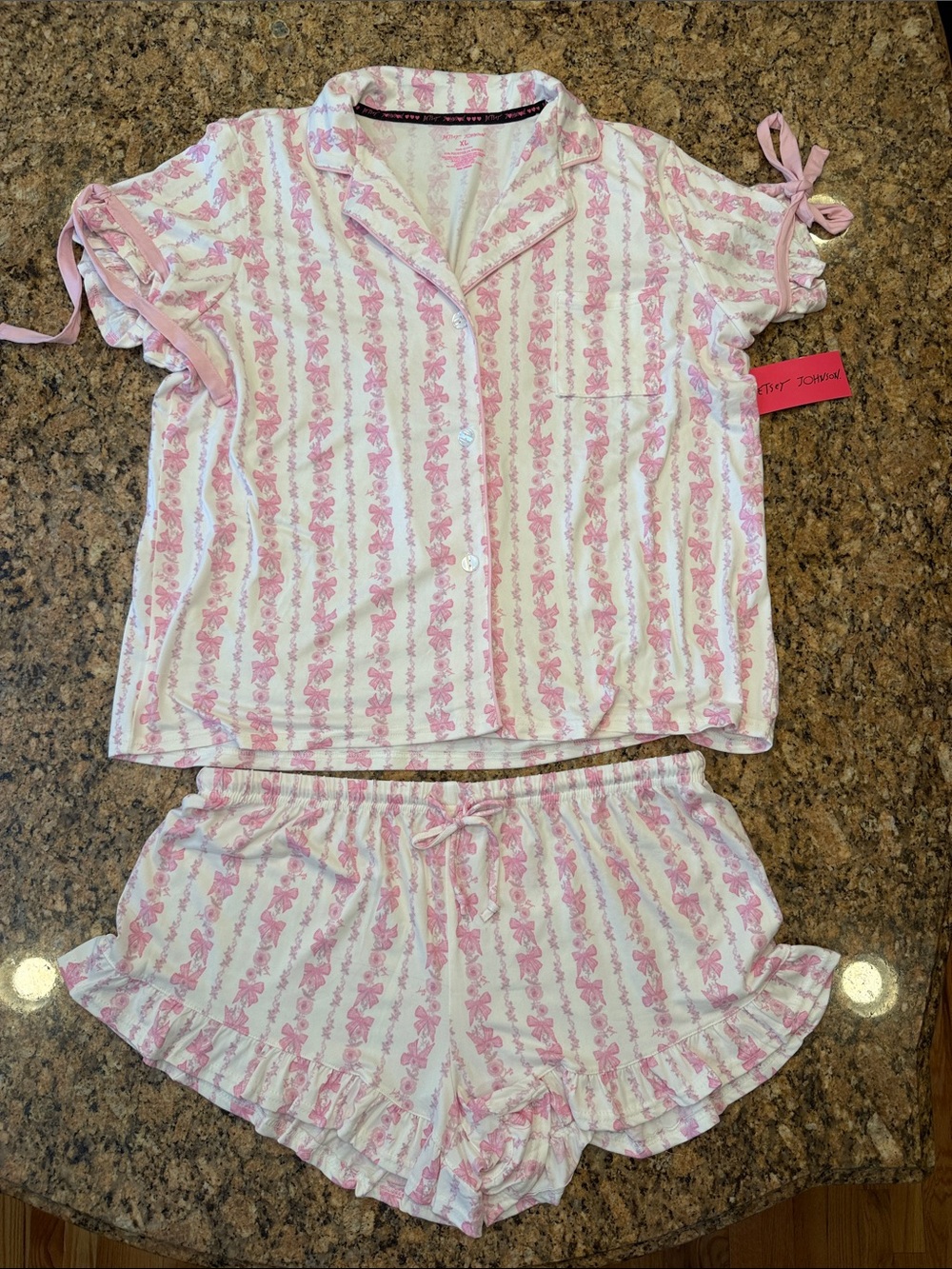 NWT Women’s Betsy Johnson Bow Pink Floral Pajama Set - Size XL